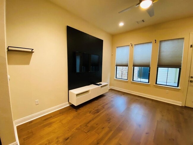 Building Photo - 4508 Berkman Dr