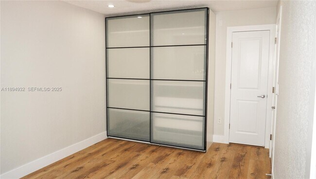 Building Photo - 45 Gumbo Limbo Ave