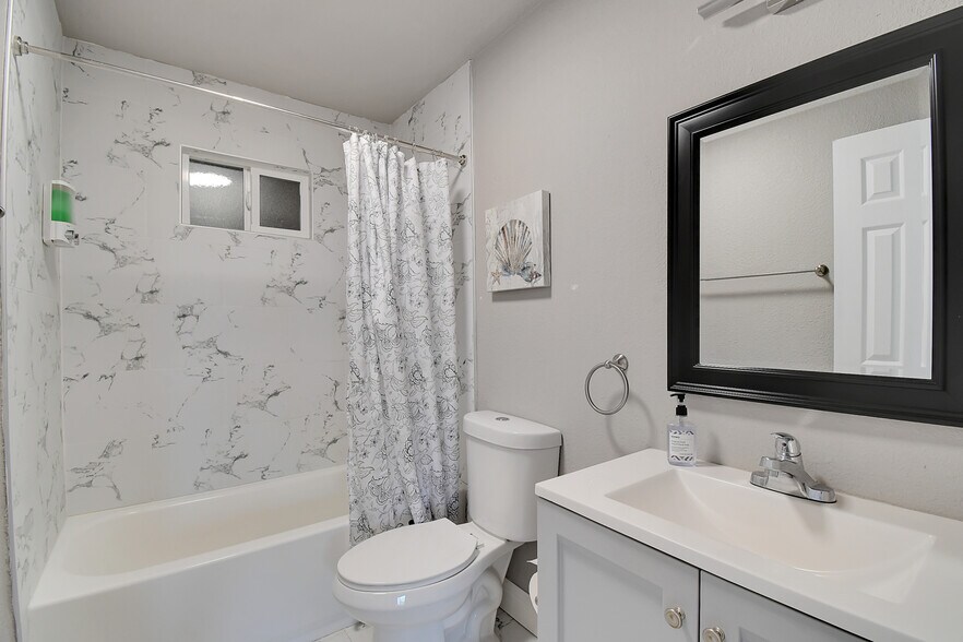 Building Photo - 1848 14th St