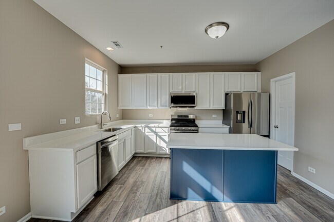 Building Photo - 3783 Bailey Rd