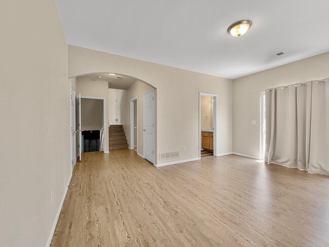 Building Photo - Charming 3 beds 2.5 baths in Firestone