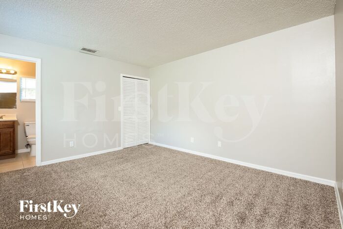 Building Photo - 6363 Brack St