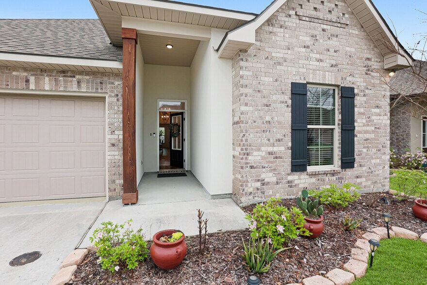 Building Photo - 2429 Bald Cypress Dr