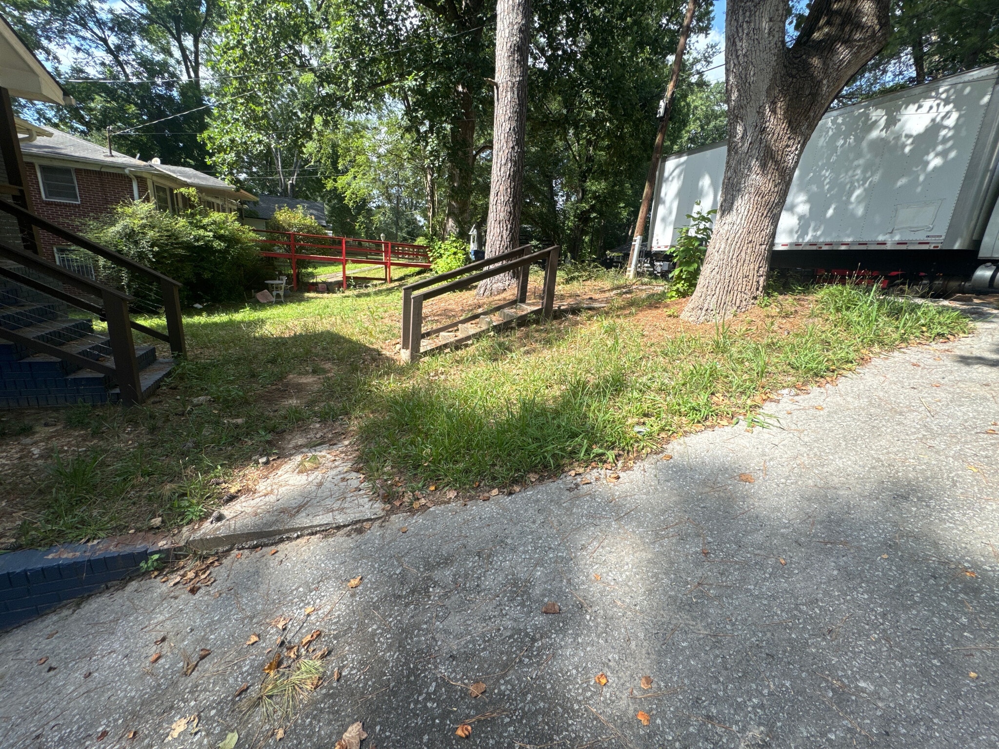 Building Photo - Room in House on Cedar Ave NW