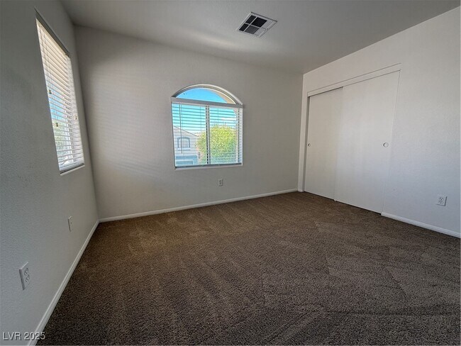 Building Photo - 6839 Scarlet Flax St