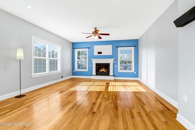 Building Photo - 1000 Eighth Ave