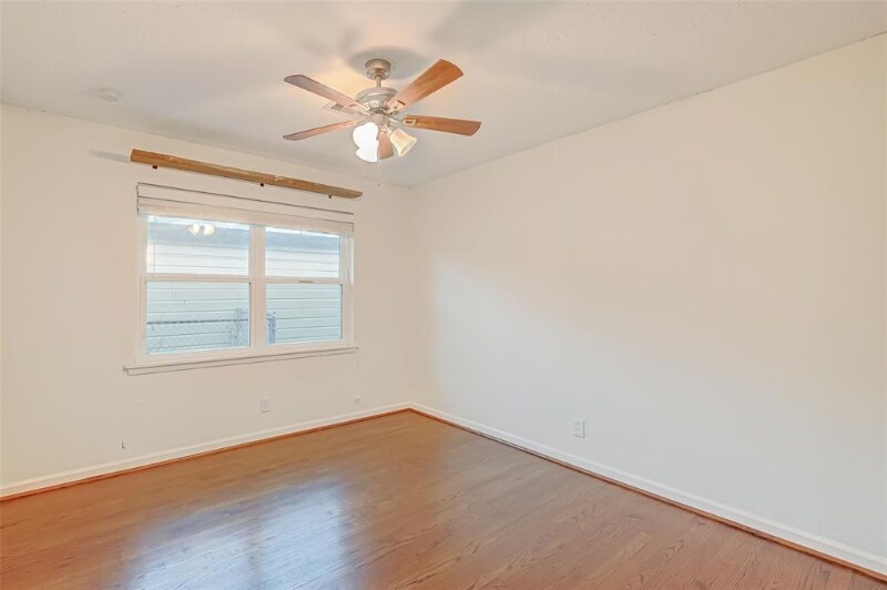 Building Photo - 5410 De Milo Dr