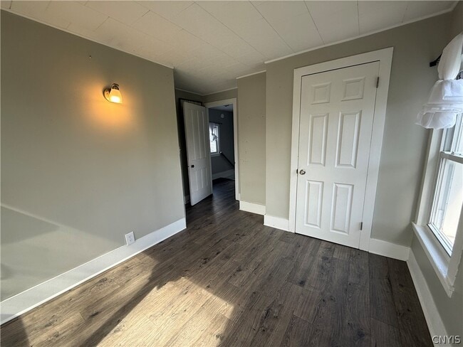 Building Photo - 250 W 2nd St