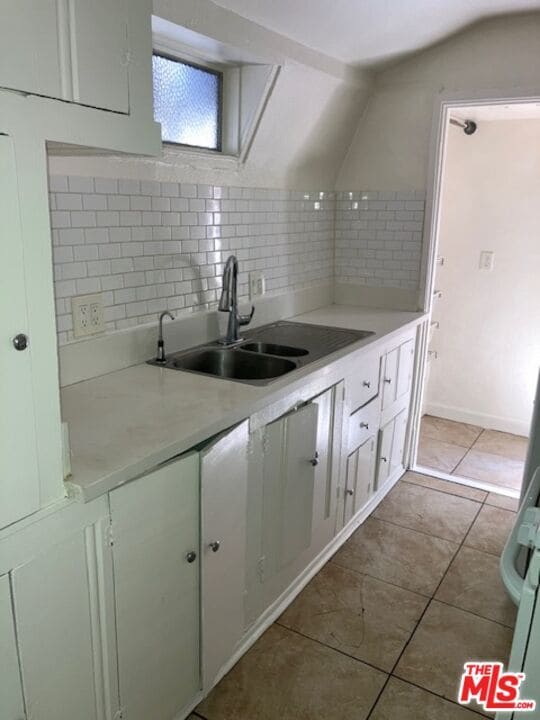 Building Photo - 2380-2380 1/2 Allesandro St