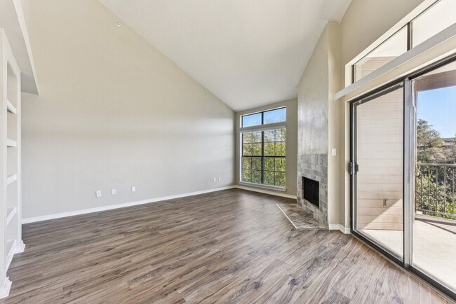 Floorplan - Waters Edge Apartment Homes