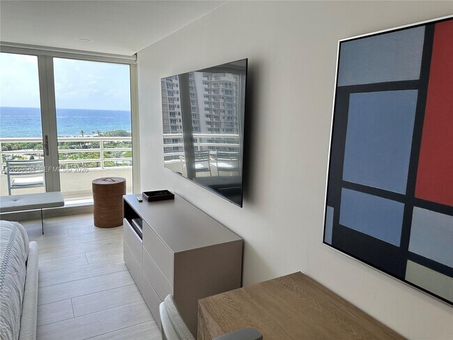 Building Photo - 4201 N Ocean Blvd