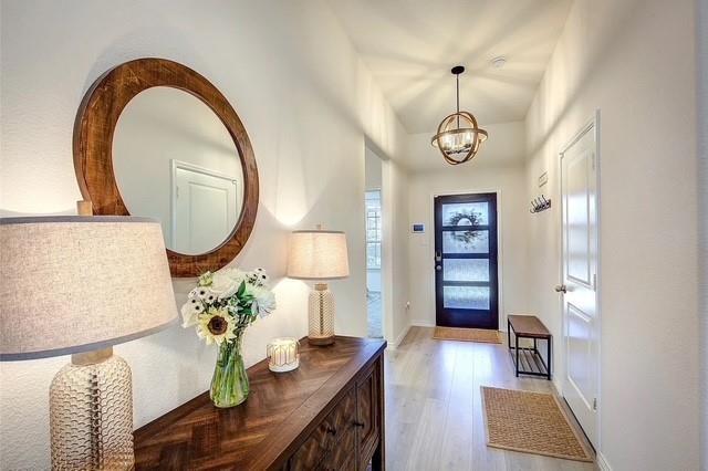Building Photo - 4055 Ellinger Dr