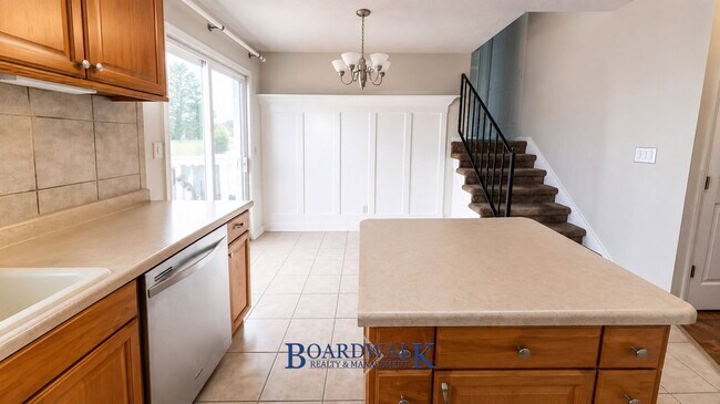 Building Photo - 5072 W 6600 S