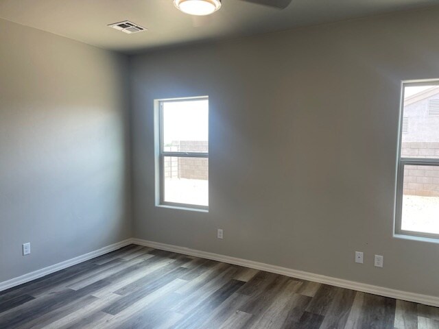 Building Photo - 3422 Mulberry Ln