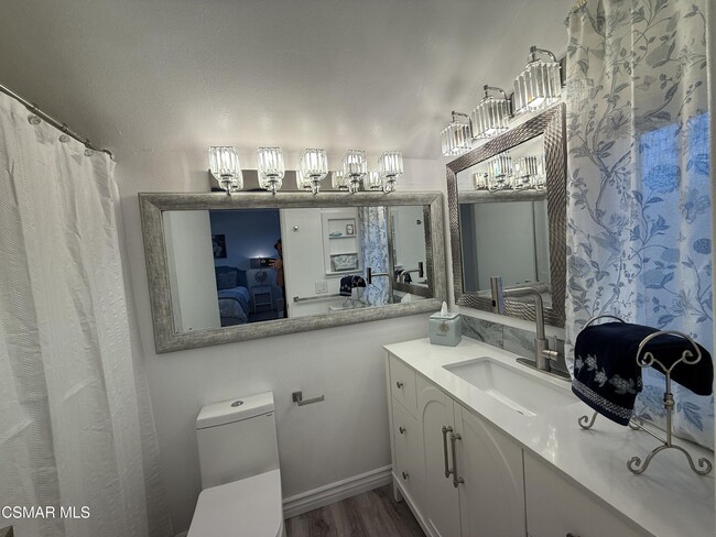 Building Photo - 379 S Greenway Ave