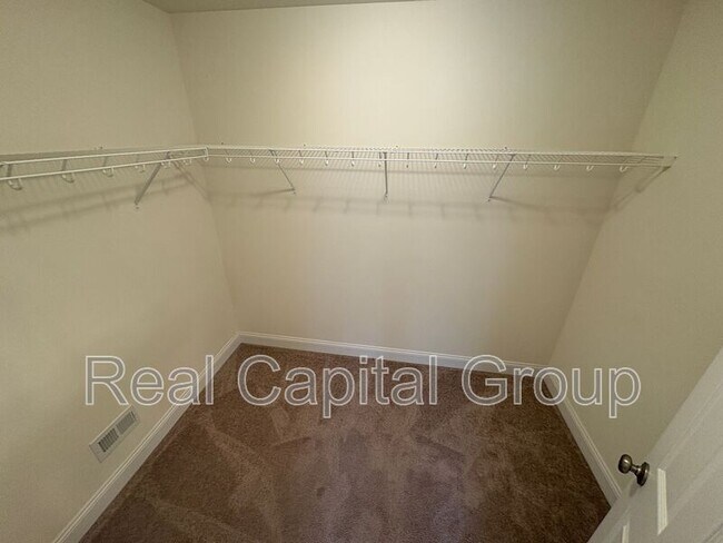 Building Photo - 43 Timber Creek Dr