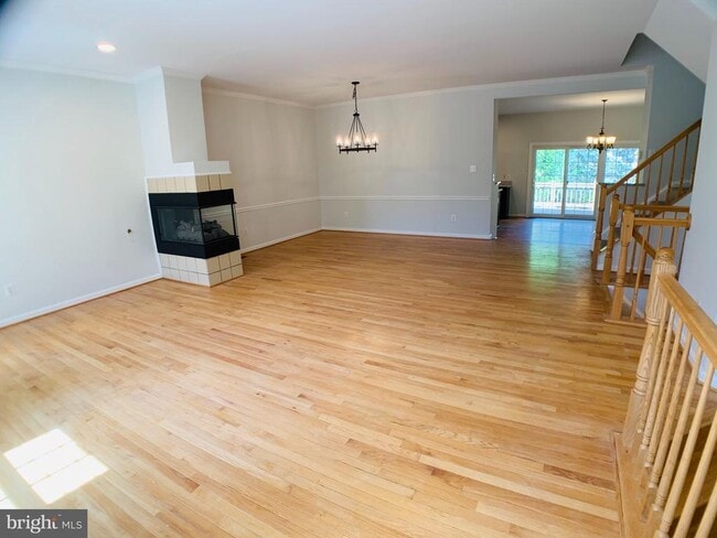 Building Photo - 10496 Courtney Dr