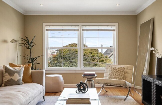 Building Photo - 16-18 Hoffman Ave