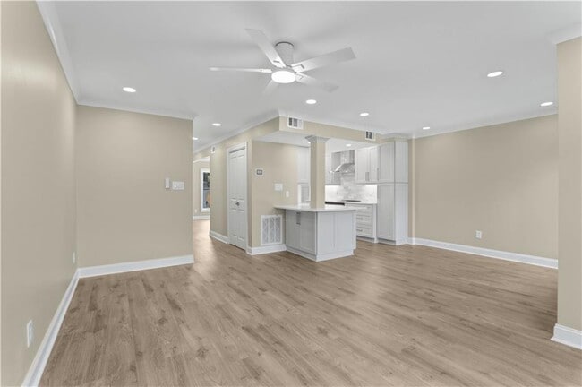 Building Photo - 49 Ivy Gates NE