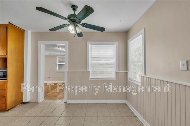 Building Photo - 9159 Ferguson Ave