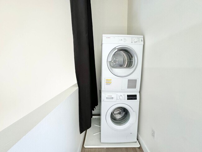 Building Photo - Beautiful 1Bd/1Ba available in Little Italy!