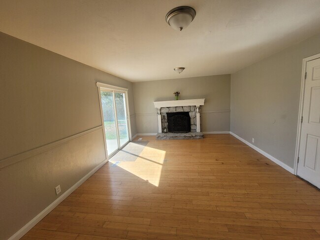 Building Photo - 3221 W 6920 S