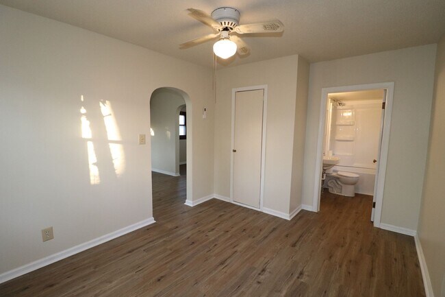 Building Photo - Updated home for Rent