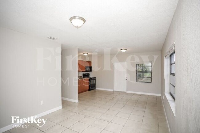 Building Photo - 14640 Tyler St