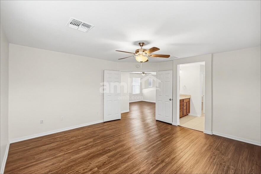 Building Photo - 767 W Paseo Celestial