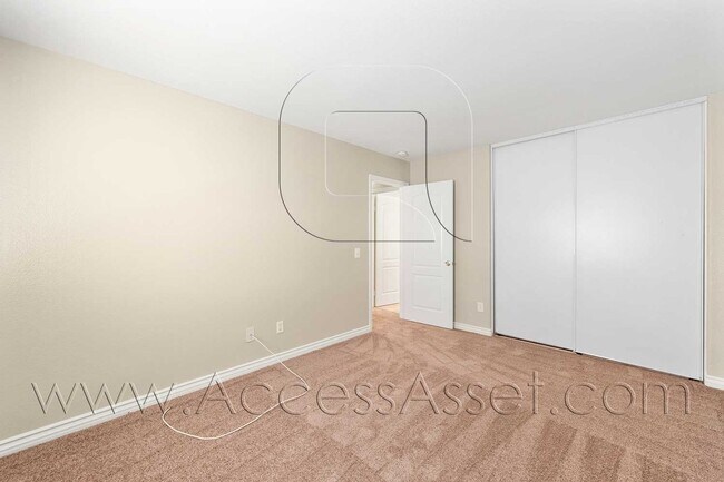 Building Photo - Spacious 3 Bed + Loft-Style Living in Lake Elsinore w/ Private Yard