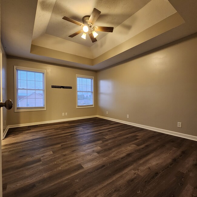 Master Bedroom - 402 Arabian Ln