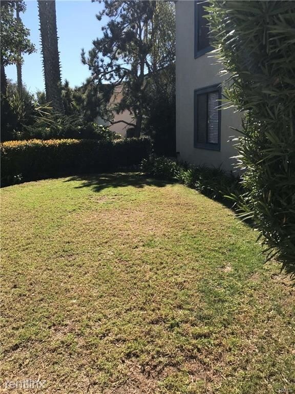 Building Photo - 2337 Palos Verdes Dr W