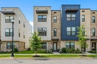 Building Photo - 423 Carroll Walk Ave