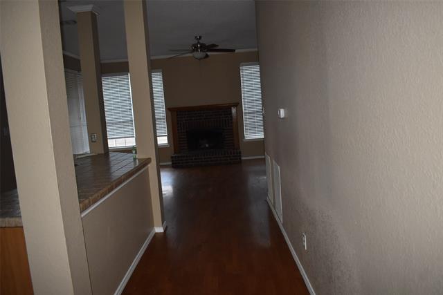 Building Photo - 4207 Sarasota Ln