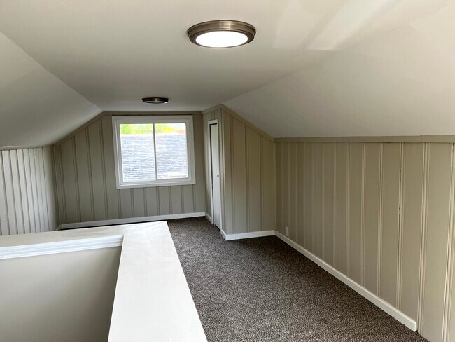 Building Photo - 18903 Freeland St