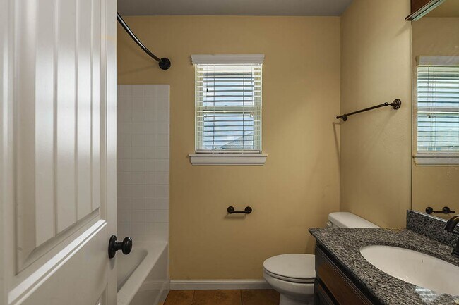 Building Photo - 4701 Apatite Bluff Dr