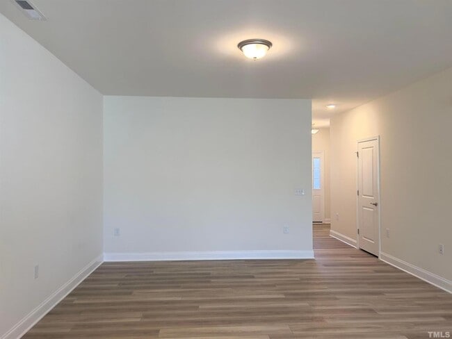 Building Photo - 2007 Nandina Trl