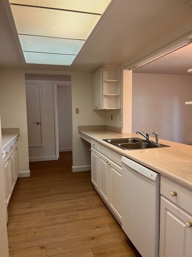 Building Photo - AWESOME TEMPE HOME!!