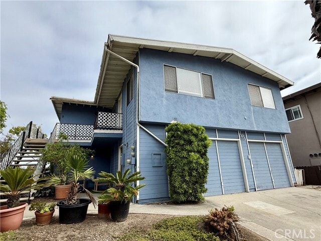 Building Photo - 203 Avenida Montalvo