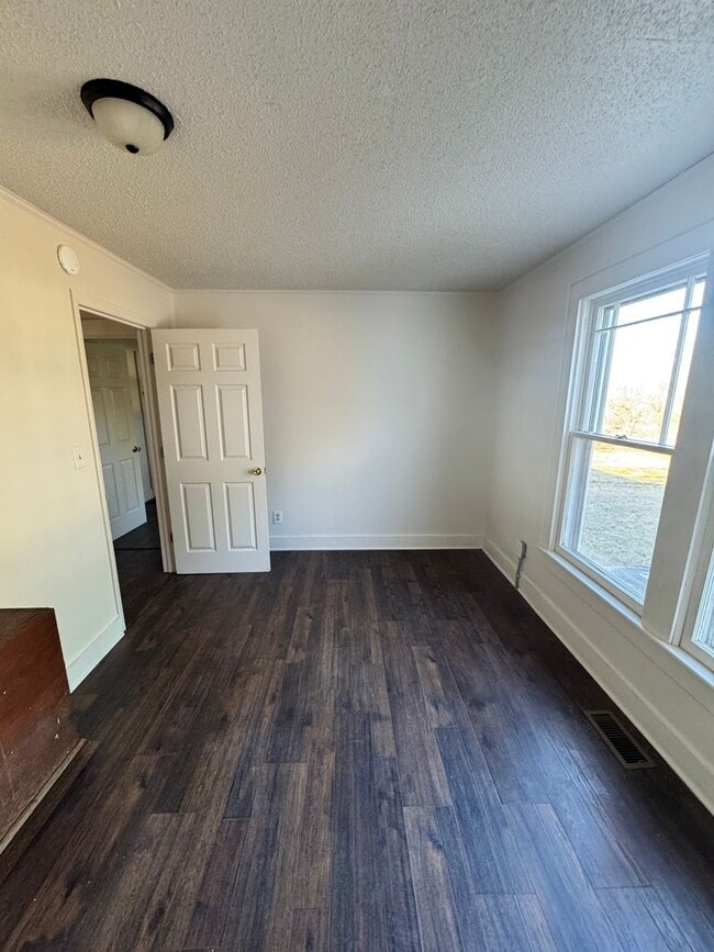 Building Photo - 2/1 Duplex in Shelby, NC