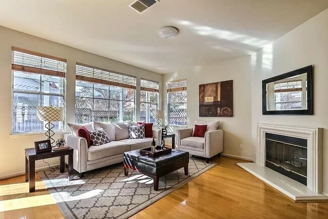 Building Photo - 283 Zoria Farms Ln