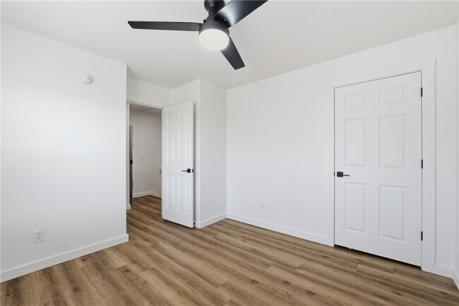 Building Photo - 2404 SE Jayel Terrace