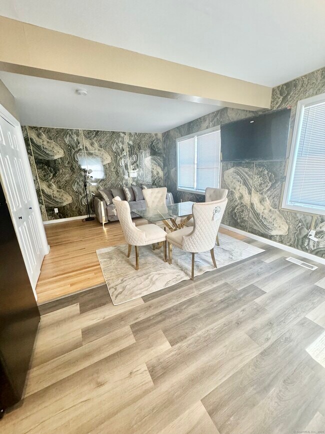 Building Photo - 116 Dunbar Ln