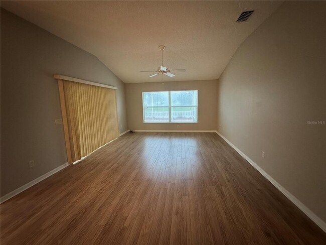 Building Photo - 8850 SE 167th Mayfield Pl