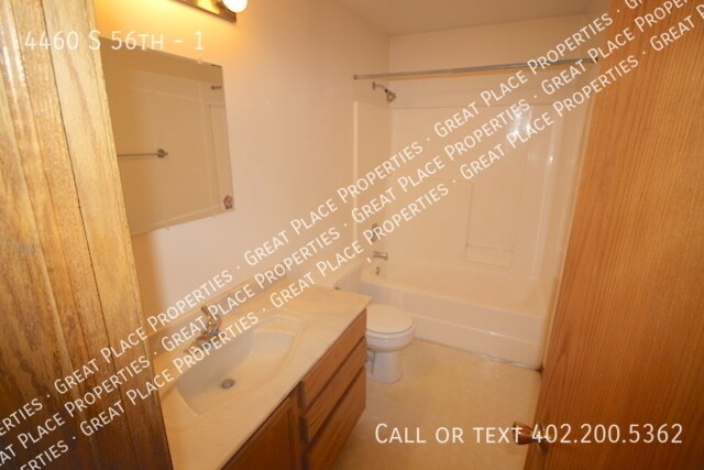 Building Photo - 4460 S 56th-1