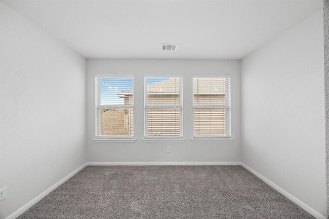 Building Photo - 6017 Pleasanton Pkwy