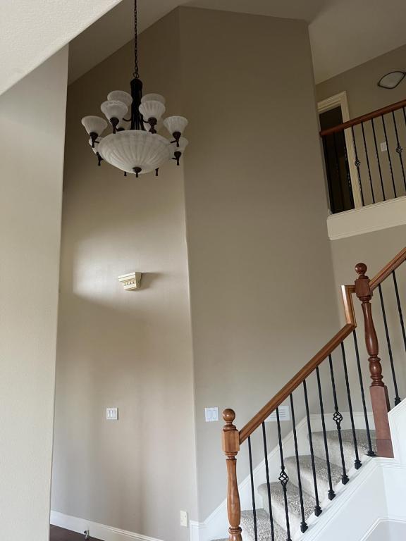 Building Photo - 15715 SE Bybee Dr