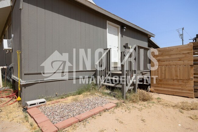 Building Photo - Great Home in Casa Grande with a Country Feel