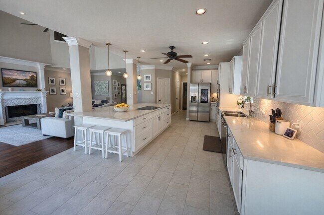 Building Photo - 1214 Peregrine Dr