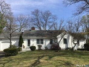 Building Photo - 15 Bon Air Ave